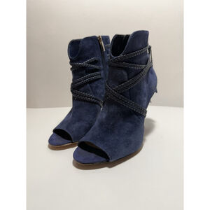 VINCE CAMUTO VS-ASTAN SUEDE OPEN TOE ANKLE BOOTIE HEELS SHOES BLUE SIZE 7M/37